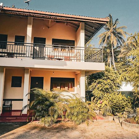 Sunny Lanka Guest House Matara Luaran gambar